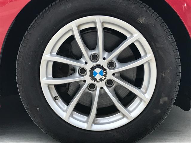 118i スポーツ 純正ナビ マルチファンクションステアリング 走行切り替えモード bluetooth搭載車両 バックカメラ バックモニター ETC搭載付きルームミラー LEDヘッドライト プラスPKG 純正クロスシート(42枚目)