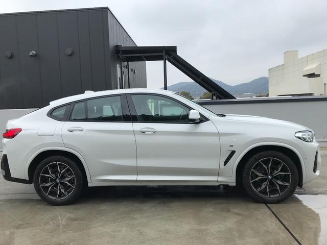 xDrive 20d Mスポーツ 全周囲カメラ 後期LCIモデル 19インチアルミホイール ブラックレザーシート Bluetooth接続 衝突被害軽減ブレーキ ヘッドアップディスプレイ 電動リアゲート アクティブクルーズコントロール(7枚目)