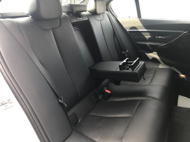 320d Mスポーツ ワンオーナー 後期型 アクティブクルーズコントロール ブラックダコタレザーシート 衝突被害軽減ブレーキ パドルシフト シートヒーター バックカメラ マルチファンクションステアリング LEDヘッドライト(15枚目)