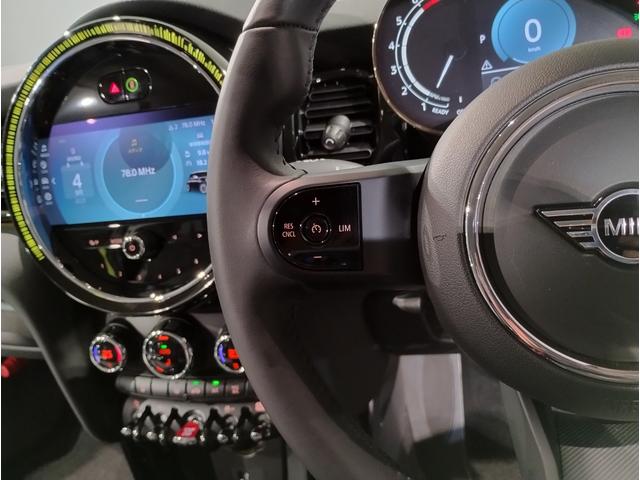 クーパーS クラシック・トリム ハーフレザレットシート 衝突被害軽減ブレーキ バックカメラ LEDヘッドライト アップルカープレイ スマートキ― クルーズコントロール スペアキー リアコーナーセンサー ミラーETC車載器(62枚目)