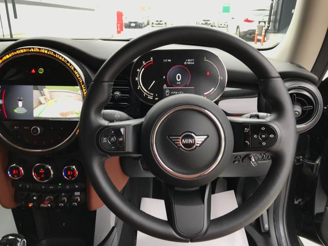 クーパーD クラシック・トリム ワンオーナー 純正ナビ付 チルドブラウンレザーシート アンビエントライト シートヒーター レザーパッケージ クラシックトリム ドライビングアシストパッケージ 純正16インチアルミホイール(42枚目)