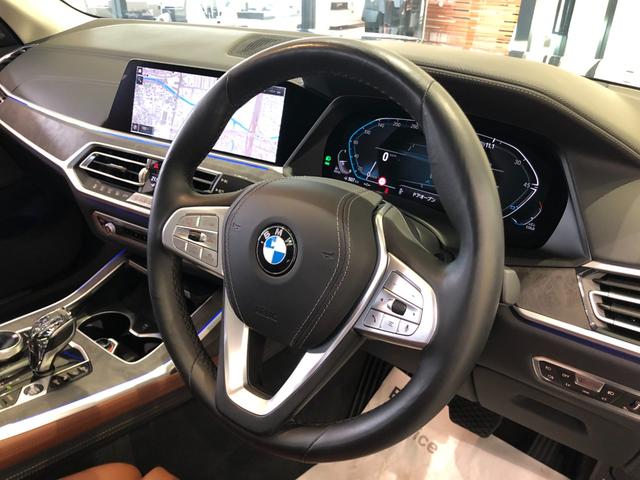 ｘＤｒｉｖｅ　３５ｄ　デザインピュアエクセレンス　タルトゥフォレザーシート　スカイラウンジパノラマサンルーフ　ＢＭＷレーザーライト　アクティブクルーズコントロール　全周囲カメラ　オプション２２アロイホイール　ハンドルアシスト　６人乗り　後退アシスト(15枚目)