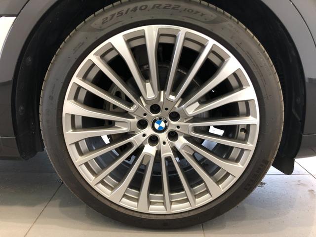 Ｘ７ ｘＤｒｉｖｅ　３５ｄ　デザインピュアエクセレンス　タルトゥフォレザーシート　スカイラウンジパノラマサンルーフ　ＢＭＷレーザーライト　アクティブクルーズコントロール　全周囲カメラ　オプション２２アロイホイール　ハンドルアシスト　６人乗り　後退アシスト（39枚目）