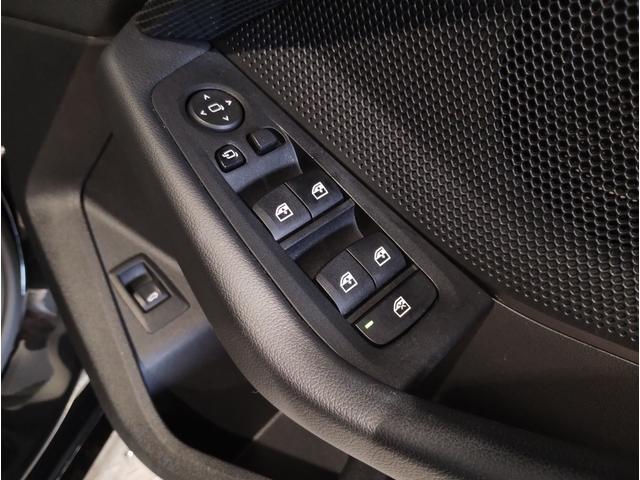 118d プレイ エディションジョイ+ OP17インチアルミホイール アクティブクルーズコントロール 電動リアゲート アンビエントライト Bluetooth接続可能 衝突被害軽減ブレーキ 純正HDDナビゲーション 障害物センサー ETC(43枚目)