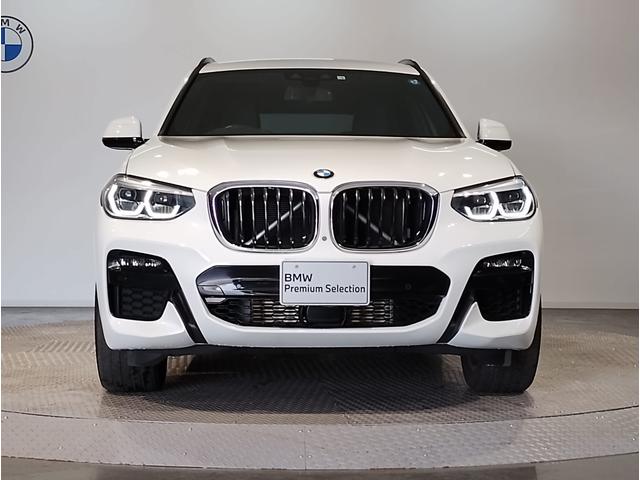 ｘＤｒｉｖｅ　２０ｄ　Ｍスポーツ　ハーフレザーシート　シートヒーター　ヘッドアップディスプレイ　地上デジタルＴＶ　全方位カメラ　ＬＥＤヘッドライト　オートハイビーム　１９インチアルミホイール　前車追従システム　衝突被害軽減ブレーキ(5枚目)