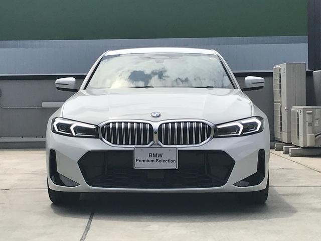 ３１８ｉ　Ｍスポーツ　弊社下取車両　ワンオーナー　カーブドディスプレイ　純正１８インチアルミホイール　アクティブクルーズコントロール　全周囲カメラ　電動リアゲート　後退アシスト　前後障害物センサー　ハーフレザーシート(65枚目)