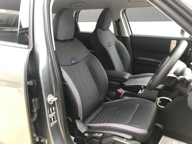 ＭＩＮＩ カントリーマンＣ　クラシック・トリム　弊社下取車　アクティブクルーズコントロール　ヘッドアップディスプレイ　全方位カメラ　純正１８アルミホイール　電動トランク　ハンドルヒーター　シートヒーター　禁煙車　ＡｐｐｌｅＣａｒＰｌａｙ（13枚目）