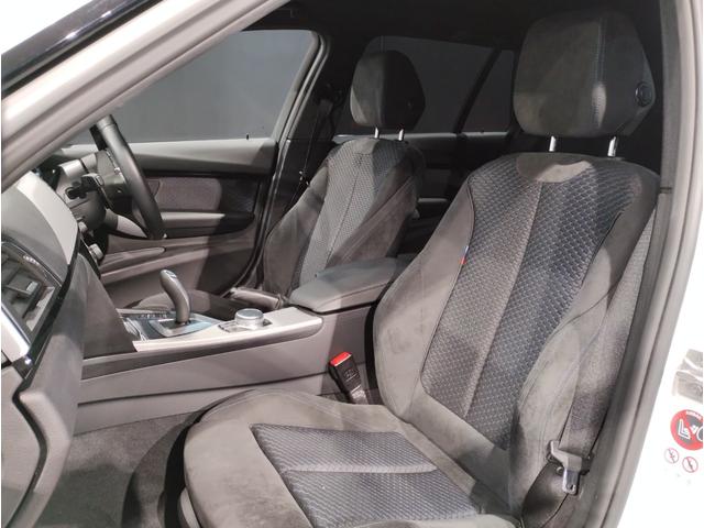 ３シリーズ ３１８ｉツーリング　Ｍスポーツ　ワンオーナー車両　ＤＶＤ再生機能　ミュージックサーバー　ＨＤＤナビゲーション　リヤビューカメラ　ＬＥＤヘッドライト　１８インチアルミ　電動リヤゲート（キックオープン付き）（45枚目）