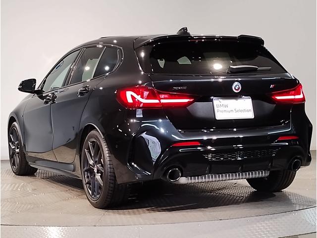 １シリーズ Ｍ１３５ｉ　ｘＤｒｉｖｅ　Ｍプラスパッケージ　パノラマガラスサンルーフ　アクティブクルーズコントロール　ヘッドアップディスプレイ　純正１８インチアルミホイール　ブラックレザーシート　５０周年記念モデル　ワンオーナー（10枚目）