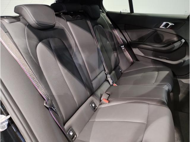 １シリーズ Ｍ１３５ｉ　ｘＤｒｉｖｅ　Ｍプラスパッケージ　パノラマガラスサンルーフ　アクティブクルーズコントロール　ヘッドアップディスプレイ　純正１８インチアルミホイール　ブラックレザーシート　５０周年記念モデル　ワンオーナー（15枚目）