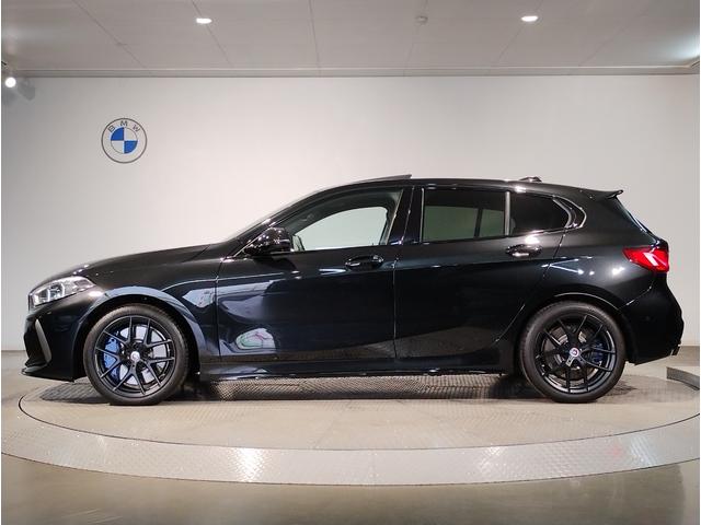 １シリーズ Ｍ１３５ｉ　ｘＤｒｉｖｅ　Ｍプラスパッケージ　パノラマガラスサンルーフ　アクティブクルーズコントロール　ヘッドアップディスプレイ　純正１８インチアルミホイール　ブラックレザーシート　５０周年記念モデル　ワンオーナー（62枚目）
