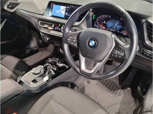 １シリーズ １１８ｄ　インディビジュアル・エディション　３０台限定車　ＨｉＦｉスピーカー　アクティブクルーズコントロール　オートチックハイビーム　ストレージパッケージ　Ｍスポーツエクステリア　電動リヤゲート　純正１７インチアルミホイール　ミラー純正ＥＴＣ（13枚目）