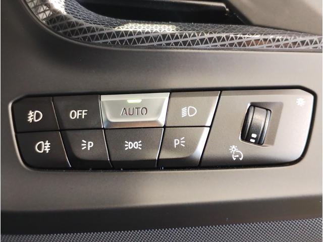 １シリーズ １１８ｄ　インディビジュアル・エディション　３０台限定車　ＨｉＦｉスピーカー　アクティブクルーズコントロール　オートチックハイビーム　ストレージパッケージ　Ｍスポーツエクステリア　電動リヤゲート　純正１７インチアルミホイール　ミラー純正ＥＴＣ（43枚目）