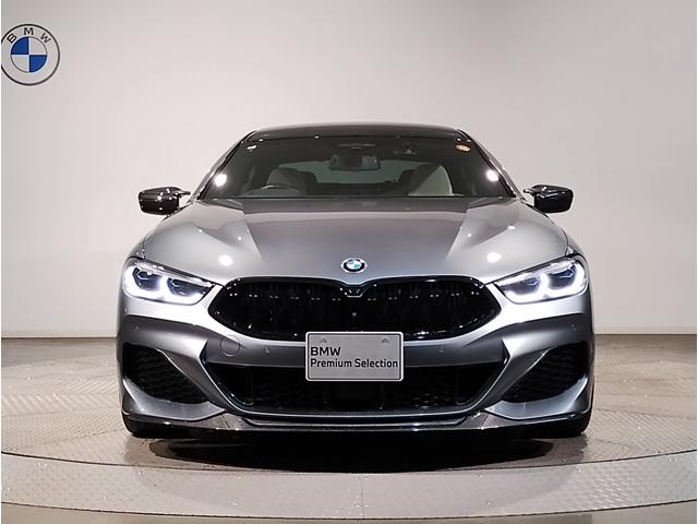 ８シリーズ ８４０ｄ　ｘＤｒｉｖｅ　グランクーペ　Ｍスポーツ　アイボリーホワイトレザーシート　ハーマンカードンスピーカー　パノラマガラスサンルーフ　ベンチレーションシート　１９インチアルミ　電動トランク　全周囲カメラ　ＴＶチューナー　衝突被害軽減ブレーキ（5枚目）