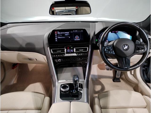 ８シリーズ ８４０ｄ　ｘＤｒｉｖｅ　グランクーペ　Ｍスポーツ　アイボリーホワイトレザーシート　ハーマンカードンスピーカー　パノラマガラスサンルーフ　ベンチレーションシート　１９インチアルミ　電動トランク　全周囲カメラ　ＴＶチューナー　衝突被害軽減ブレーキ（11枚目）