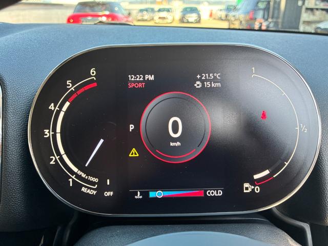 MINI クーパーDクロスオーバープレミアム+Pクラシクトリム 後期型 サテライトグレーレザー シートヒーター アクティブクルーズコントロール アンビエントライト 電動トランク インテリジェントセーフティー SOSコール 液晶メーター ユニオンジャックテールランプ(32枚目)