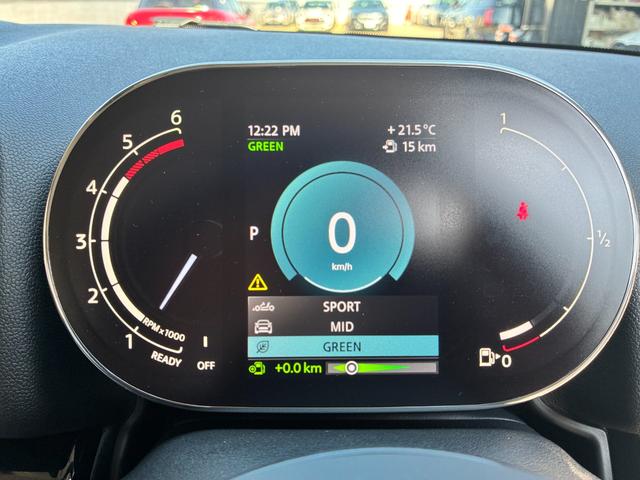 MINI クーパーDクロスオーバープレミアム+Pクラシクトリム 後期型 サテライトグレーレザー シートヒーター アクティブクルーズコントロール アンビエントライト 電動トランク インテリジェントセーフティー SOSコール 液晶メーター ユニオンジャックテールランプ(33枚目)