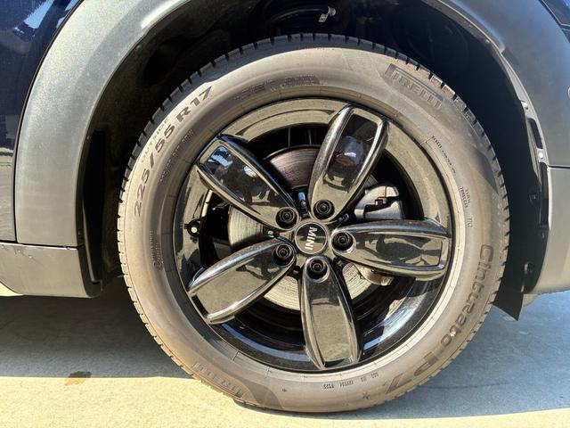 MINI クーパーDクロスオーバープレミアム+Pクラシクトリム 後期型 サテライトグレーレザー シートヒーター アクティブクルーズコントロール アンビエントライト 電動トランク インテリジェントセーフティー SOSコール 液晶メーター ユニオンジャックテールランプ(34枚目)