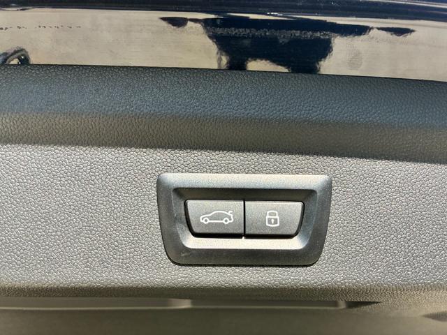 MINI クーパーDクロスオーバープレミアム+Pクラシクトリム 後期型 サテライトグレーレザー シートヒーター アクティブクルーズコントロール アンビエントライト 電動トランク インテリジェントセーフティー SOSコール 液晶メーター ユニオンジャックテールランプ(38枚目)