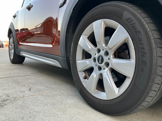 MINI ワン クロスオーバー ワンオーナー 純正HDDナビ バックカメラ リアコーナーセンサー 17インチホイール フォグランプ 電動格納ミラー USB接続 オートライト ルーフレール ETC センターアームレスト(10枚目)