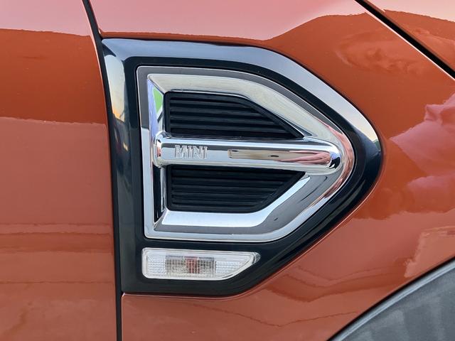 MINI ワン クロスオーバー ワンオーナー 純正HDDナビ バックカメラ リアコーナーセンサー 17インチホイール フォグランプ 電動格納ミラー USB接続 オートライト ルーフレール ETC センターアームレスト(23枚目)