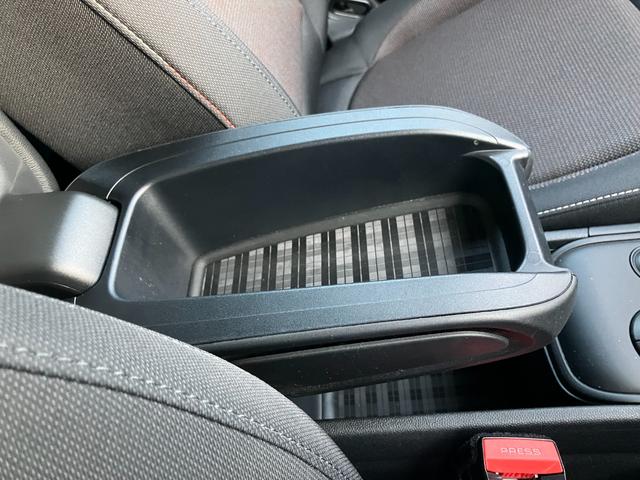 MINI ワン クロスオーバー ワンオーナー 純正HDDナビ バックカメラ リアコーナーセンサー 17インチホイール フォグランプ 電動格納ミラー USB接続 オートライト ルーフレール ETC センターアームレスト(55枚目)