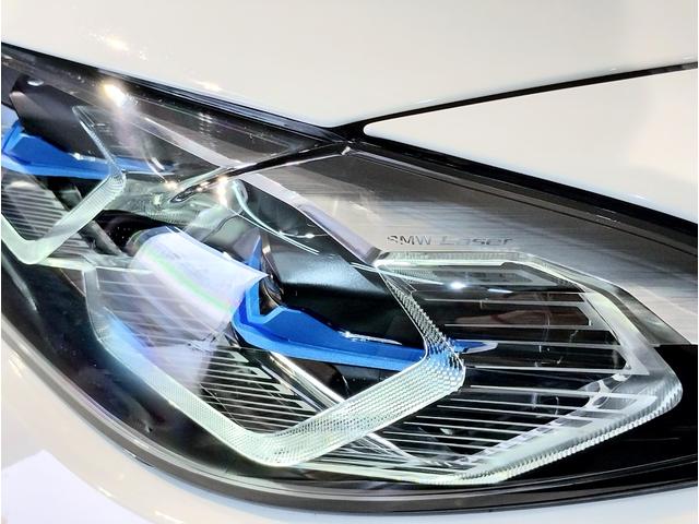 M3 M3 MTファイナル・エディション ワンオーナー車 ファイナルエディション 6MT 20インチアルミホイール カーボンルーフ BMWレーザーライト ブラックレザーシート シートヒーター リヤウイング ヘッドアップディスプレイ(10枚目)