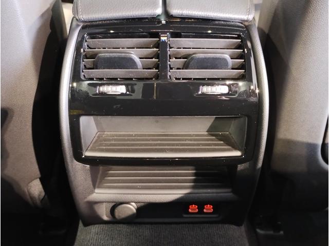 ５シリーズ ５２３ｉ　Ｍスポーツ　ブラックレザーシート　シートヒーター　アダプティブＭサスペンション　電動トランクゲート（キック開閉無し）１９インチアルミ　ヘッドアップディスプレイ　アンビエントライト　ＬＥＤライト　オートハイビーム（50枚目）