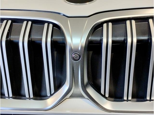 ３シリーズ ３１８ｉ　Ｍスポーツ　コンフォートＰ　シートヒーター　ヘッドアップディスプレイ　全周囲カメラ　１８インチＡＷ　衝突軽減ブレーキ　ステアリングサポート　アクティブクルーズコントロール　電動トランク　ＡｐｐｌｅＣａｒＰｌａｙ（23枚目）