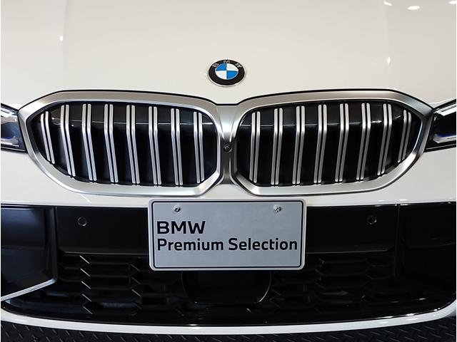 ３シリーズ ３１８ｉ　Ｍスポーツ　コンフォートＰ　シートヒーター　ヘッドアップディスプレイ　全周囲カメラ　１８インチＡＷ　衝突軽減ブレーキ　ステアリングサポート　アクティブクルーズコントロール　電動トランク　ＡｐｐｌｅＣａｒＰｌａｙ（24枚目）