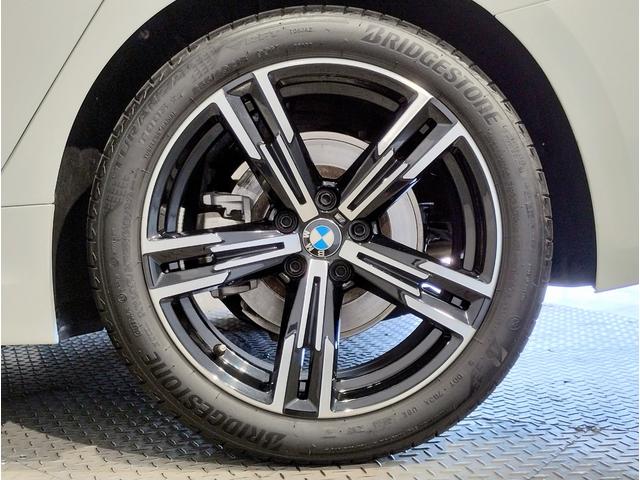 ３シリーズ ３１８ｉ　Ｍスポーツ　コンフォートＰ　シートヒーター　ヘッドアップディスプレイ　全周囲カメラ　１８インチＡＷ　衝突軽減ブレーキ　ステアリングサポート　アクティブクルーズコントロール　電動トランク　ＡｐｐｌｅＣａｒＰｌａｙ（30枚目）