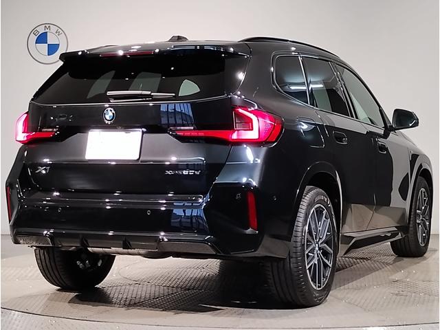 Ｘ１ ｘＤｒｉｖｅ　２０ｄ　Ｍスポーツ　ワンオーナー　ＯＳ９　アンドロイドオート　アップルカープレイ　電動シート　シートヒーター　全周囲カメラ　純正１８インチＡＷ　電動リアゲート　　アクティブクルーズコントロール　ヘッドアップディスプレイ（8枚目）