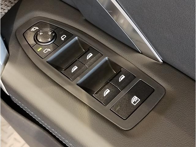 Ｘ１ ｘＤｒｉｖｅ　２０ｄ　Ｍスポーツ　ワンオーナー　ＯＳ９　アンドロイドオート　アップルカープレイ　電動シート　シートヒーター　全周囲カメラ　純正１８インチＡＷ　電動リアゲート　　アクティブクルーズコントロール　ヘッドアップディスプレイ（43枚目）