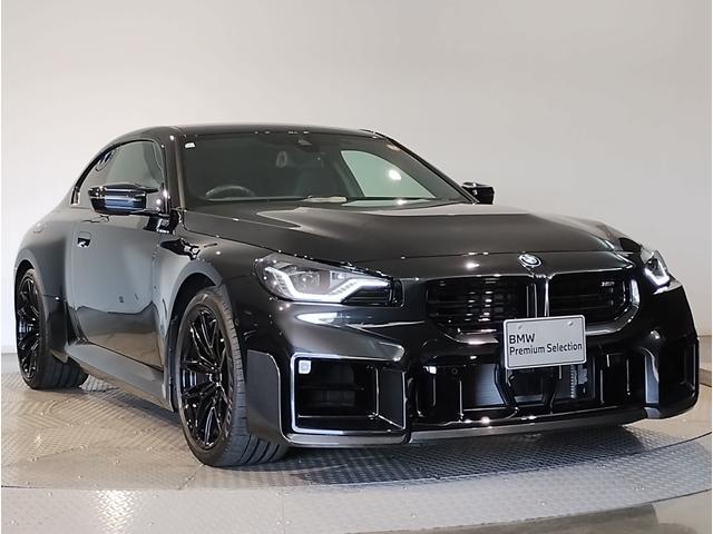 Ｍ２ ベースグレード　ハイラインパッケージ　ワンオーナー車両　ＢＭＷパフォーマンスカーボンフロントスポイラー　ＢＭＷパフォーマンスカーボンリヤスポイラー　ハーマンカードンすポーカー　ブラックレザーシート　シートヒーター　ヘッドアップディスプレイ（6枚目）