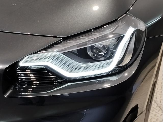 Ｍ２ ベースグレード　ハイラインパッケージ　ワンオーナー車両　ＢＭＷパフォーマンスカーボンフロントスポイラー　ＢＭＷパフォーマンスカーボンリヤスポイラー　ハーマンカードンすポーカー　ブラックレザーシート　シートヒーター　ヘッドアップディスプレイ（10枚目）