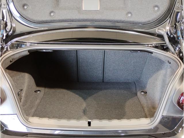 Ｍ２ ベースグレード　ハイラインパッケージ　ワンオーナー車両　ＢＭＷパフォーマンスカーボンフロントスポイラー　ＢＭＷパフォーマンスカーボンリヤスポイラー　ハーマンカードンすポーカー　ブラックレザーシート　シートヒーター　ヘッドアップディスプレイ（19枚目）