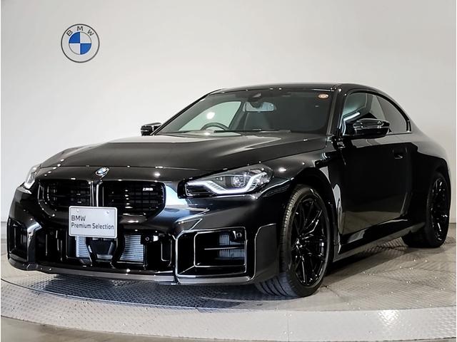 Ｍ２ ベースグレード　ハイラインパッケージ　ワンオーナー車両　ＢＭＷパフォーマンスカーボンフロントスポイラー　ＢＭＷパフォーマンスカーボンリヤスポイラー　ハーマンカードンすポーカー　ブラックレザーシート　シートヒーター　ヘッドアップディスプレイ（23枚目）