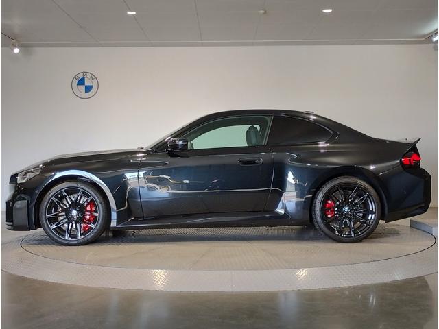 Ｍ２ ベースグレード　ハイラインパッケージ　ワンオーナー車両　ＢＭＷパフォーマンスカーボンフロントスポイラー　ＢＭＷパフォーマンスカーボンリヤスポイラー　ハーマンカードンすポーカー　ブラックレザーシート　シートヒーター　ヘッドアップディスプレイ（24枚目）