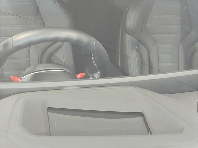Ｍ２ ベースグレード　ハイラインパッケージ　ワンオーナー車両　ＢＭＷパフォーマンスカーボンフロントスポイラー　ＢＭＷパフォーマンスカーボンリヤスポイラー　ハーマンカードンすポーカー　ブラックレザーシート　シートヒーター　ヘッドアップディスプレイ（30枚目）