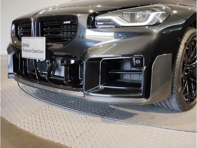 Ｍ２ ベースグレード　ハイラインパッケージ　ワンオーナー車両　ＢＭＷパフォーマンスカーボンフロントスポイラー　ＢＭＷパフォーマンスカーボンリヤスポイラー　ハーマンカードンすポーカー　ブラックレザーシート　シートヒーター　ヘッドアップディスプレイ（40枚目）