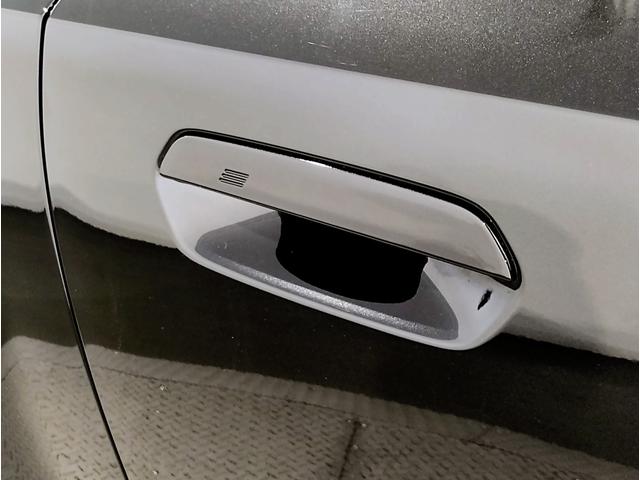 Ｍ２ ベースグレード　ハイラインパッケージ　ワンオーナー車両　ＢＭＷパフォーマンスカーボンフロントスポイラー　ＢＭＷパフォーマンスカーボンリヤスポイラー　ハーマンカードンすポーカー　ブラックレザーシート　シートヒーター　ヘッドアップディスプレイ（52枚目）