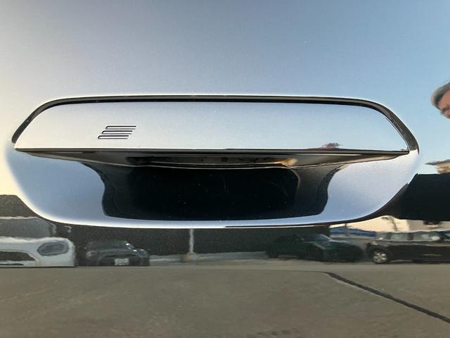 4シリーズ 420d xDriveグランクーペ Mスポーツ デモレンタ ACC 全周囲カメラ HDDナビ 電動リアゲート 衝突軽減ブレーキ ステアリングサポート シートヒーター 電動シート コンフォートアクセス BT/USB接続(24枚目)