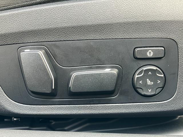 ＢＭＷ認定中古車は１００項目の箇所を徹底的にチェック致します。機械的な箇所や電気系、コンピューターなどを詳細に点検。交換基準に達した部品は整備した後にご納車致します。