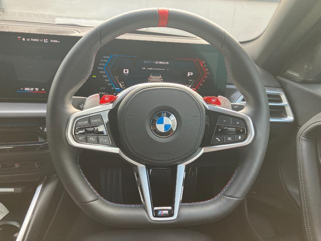 購入していただきましたお車は弊社サービス工場で１００項目にもなる納車前点検を行った後にご納車いたします。