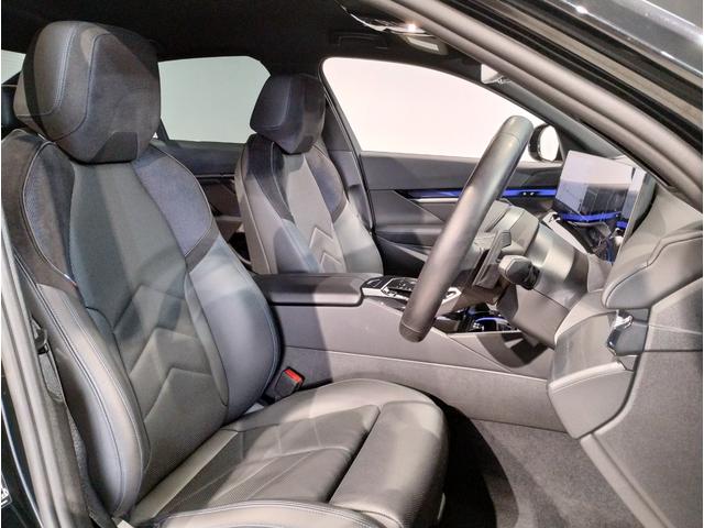 ５シリーズ ５２３ｉ　Ｍスポーツ　コンフォートドライブＰＫＧ　ブラックキドニーグリル　アダプティブサスペンション　ヘッドアップディスプレイ　インテグレイトアクティブステアリング　４ゾーンエアコン　ＡｐｐｌｅＣａｒＰｌａｙ　１９ＡＷ（11枚目）