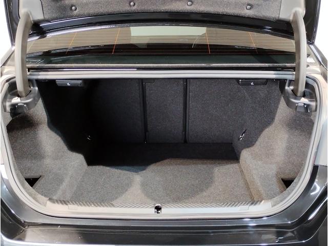 ５シリーズ ５２３ｉ　Ｍスポーツ　コンフォートドライブＰＫＧ　ブラックキドニーグリル　アダプティブサスペンション　ヘッドアップディスプレイ　インテグレイトアクティブステアリング　４ゾーンエアコン　ＡｐｐｌｅＣａｒＰｌａｙ　１９ＡＷ（19枚目）