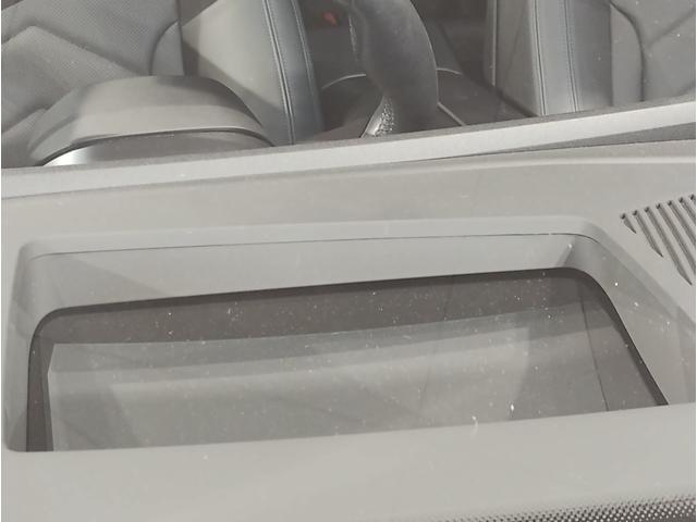 ５シリーズ ５２３ｉ　Ｍスポーツ　コンフォートドライブＰＫＧ　ブラックキドニーグリル　アダプティブサスペンション　ヘッドアップディスプレイ　インテグレイトアクティブステアリング　４ゾーンエアコン　ＡｐｐｌｅＣａｒＰｌａｙ　１９ＡＷ（23枚目）