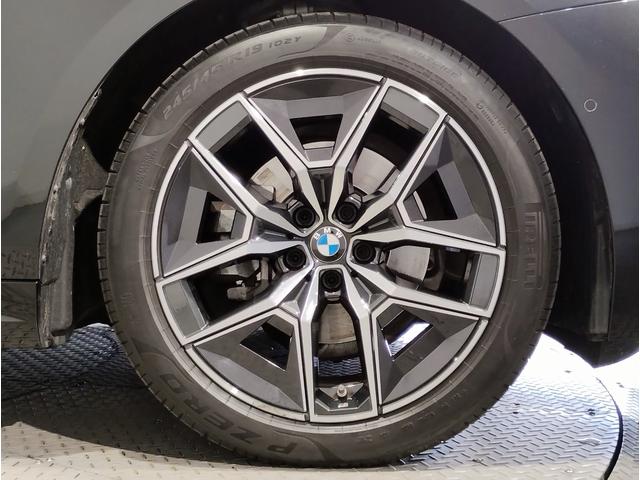 ５シリーズ ５２３ｉ　Ｍスポーツ　コンフォートドライブＰＫＧ　ブラックキドニーグリル　アダプティブサスペンション　ヘッドアップディスプレイ　インテグレイトアクティブステアリング　４ゾーンエアコン　ＡｐｐｌｅＣａｒＰｌａｙ　１９ＡＷ（34枚目）