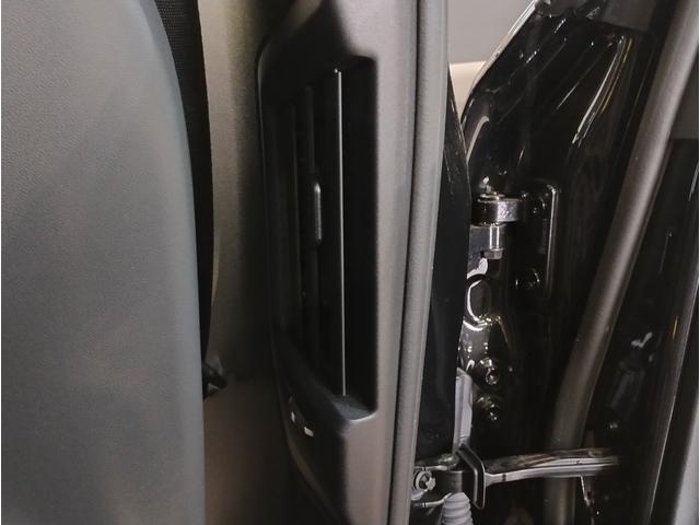 ５シリーズ ５２３ｉ　Ｍスポーツ　コンフォートドライブＰＫＧ　ブラックキドニーグリル　アダプティブサスペンション　ヘッドアップディスプレイ　インテグレイトアクティブステアリング　４ゾーンエアコン　ＡｐｐｌｅＣａｒＰｌａｙ　１９ＡＷ（46枚目）