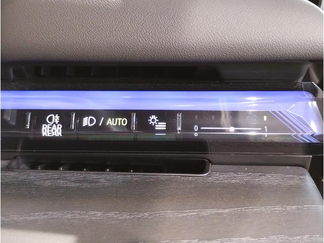 ５シリーズ ５２３ｉ　Ｍスポーツ　コンフォートドライブＰＫＧ　ブラックキドニーグリル　アダプティブサスペンション　ヘッドアップディスプレイ　インテグレイトアクティブステアリング　４ゾーンエアコン　ＡｐｐｌｅＣａｒＰｌａｙ　１９ＡＷ（56枚目）